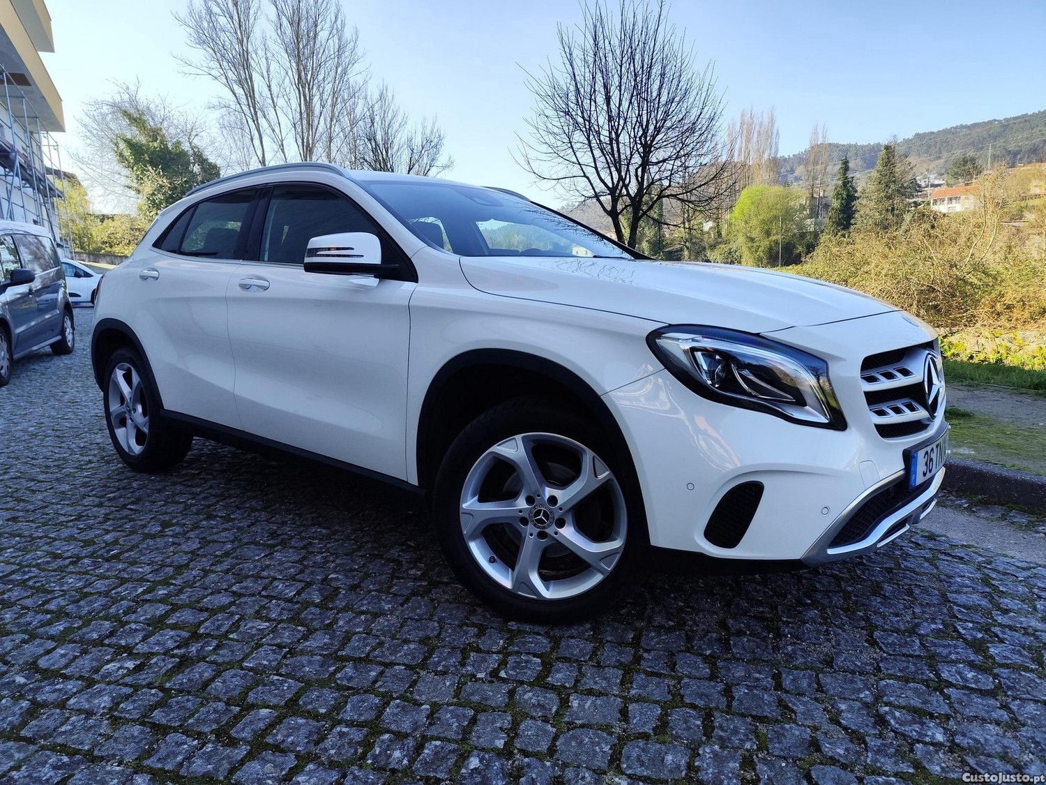 Mercedes-Benz GLA 180 CDI Urban Aut. — fotografia 5