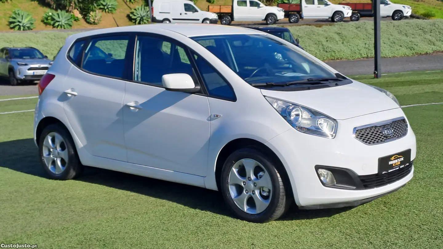 Kia Venga 1.4 CRDI ECO DYNAMICS 78CV DIESEL 2011 - 11 — photo 3