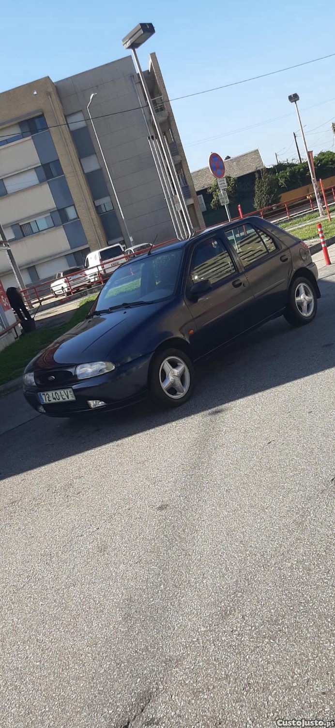 Ford Fiesta 1.3 a GASOLINA — photo 3