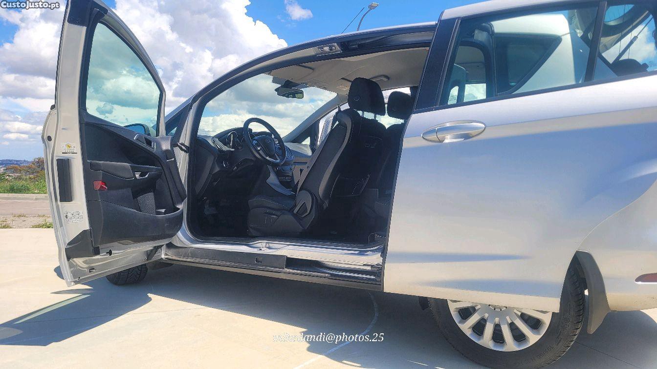 Ford B-Max 1.0 ecobost — fotografia 2