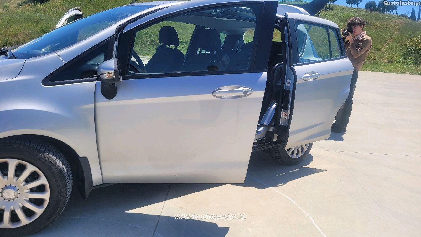 Ford B-Max 1.0 ecobost — fotografia 10