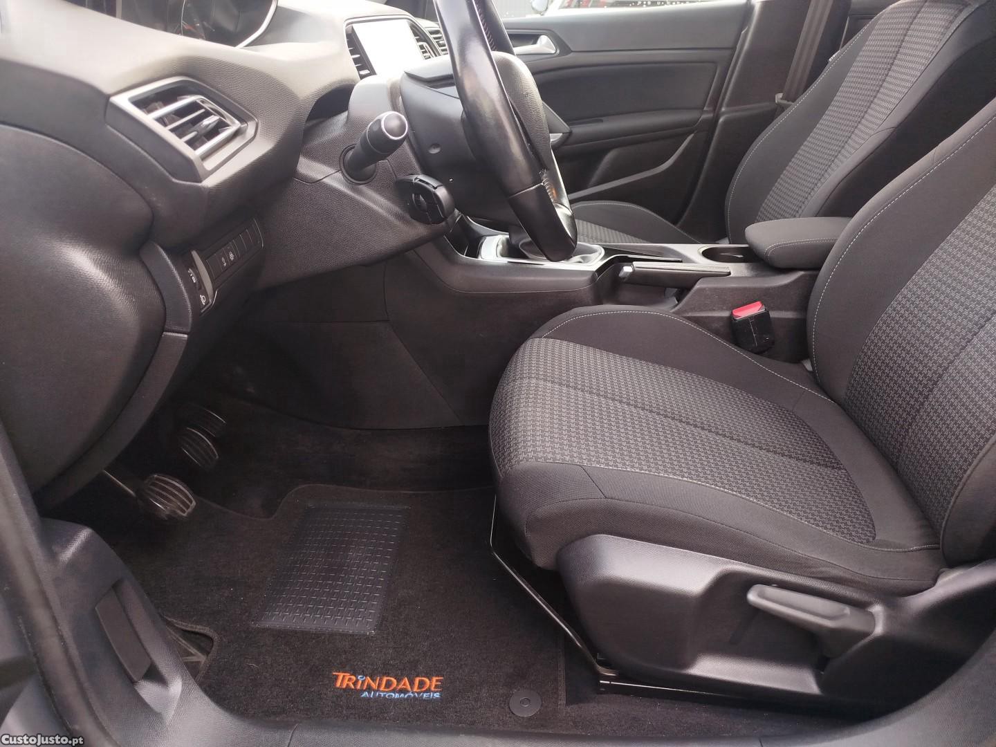 Peugeot 308 PureTech 110 Active Pack — fotografia 20