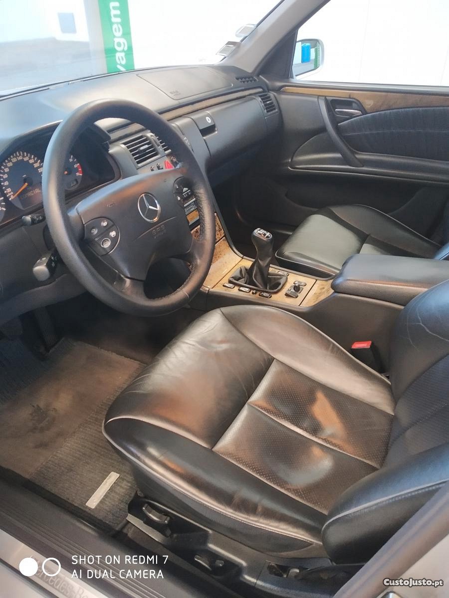 Mercedes-Benz E 200 Avantgarde - 00 — photo 3