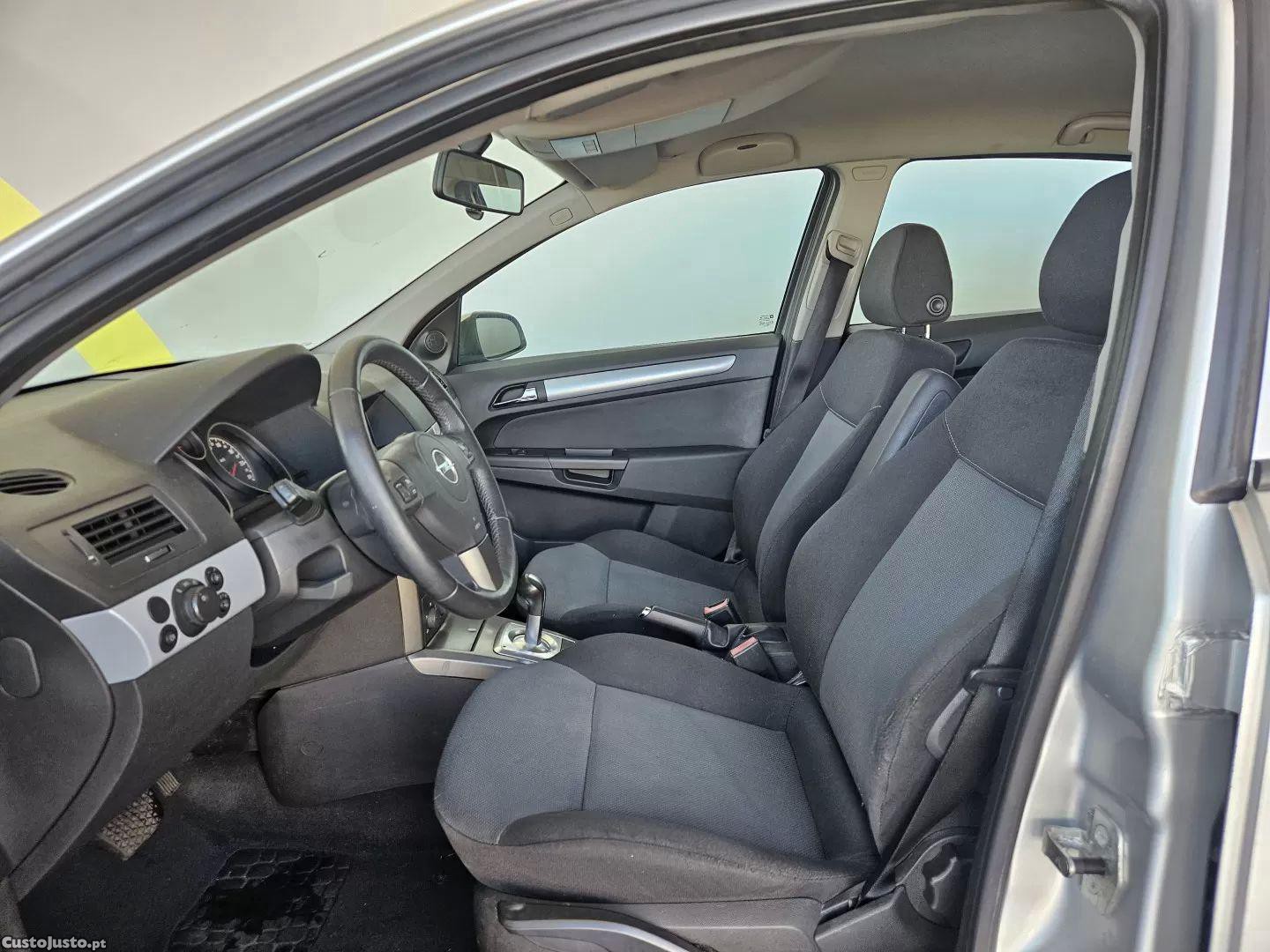 Opel Astra 1.6 - 07 — photo 5