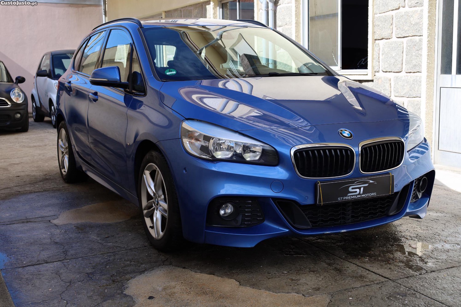 BMW 218 Active Tourer 218d Pack M auto - 16 — photo 5