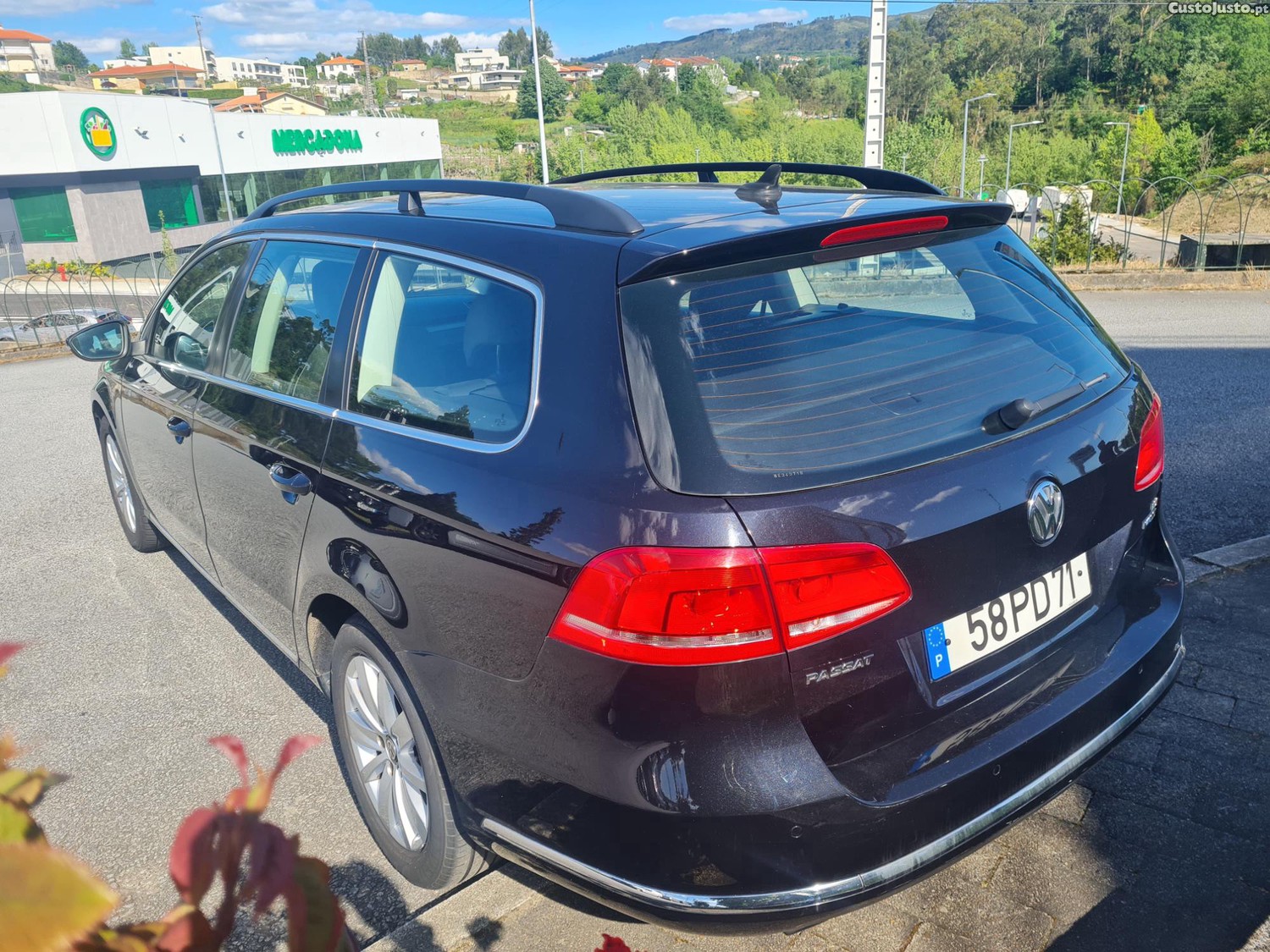 VW Passat 1.6 Tdi Variant — photo 4