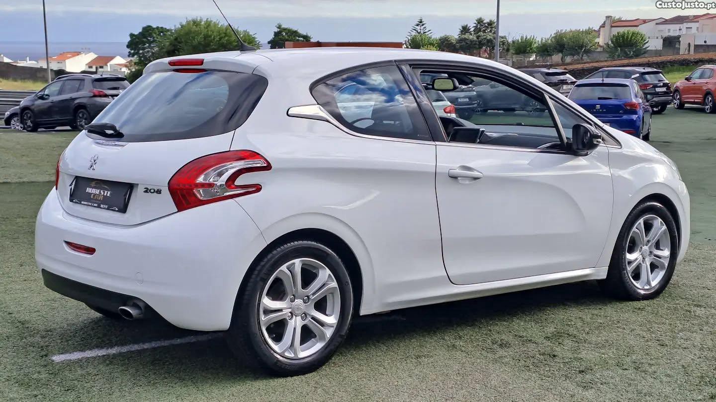 Peugeot 208 1.6 VTI ALURE 120CV GASOLINA 2012 - 12 — photo 5