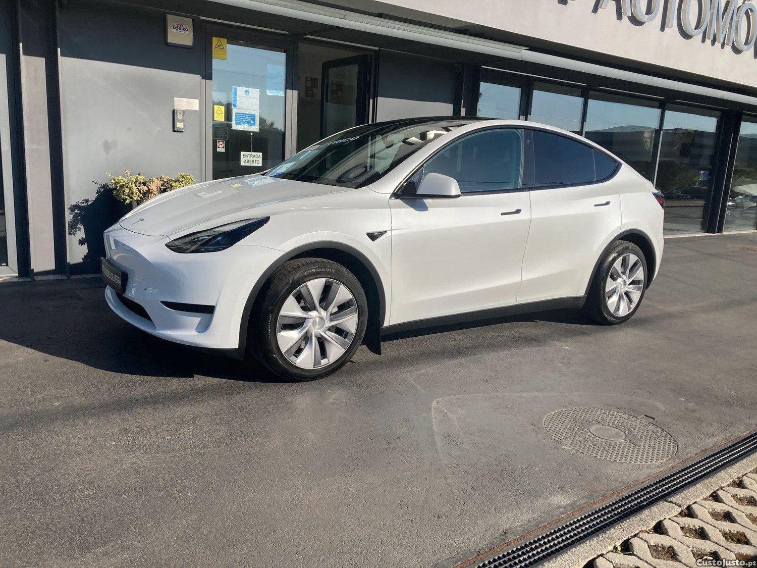 Tesla Model Y RWD - 23 — photo 4