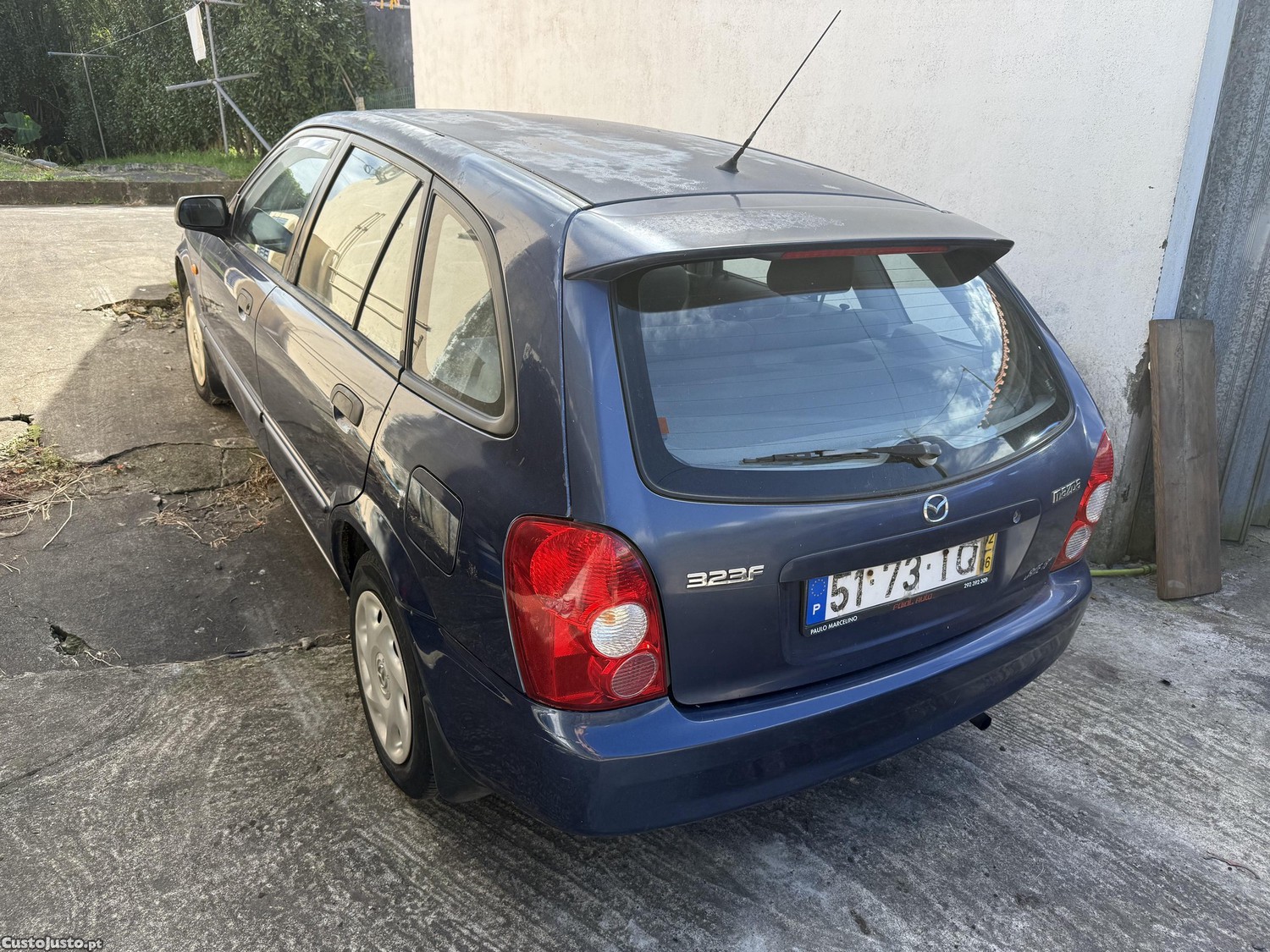 Mazda 323 5 portas ipo 2028 - 02 — photo 2