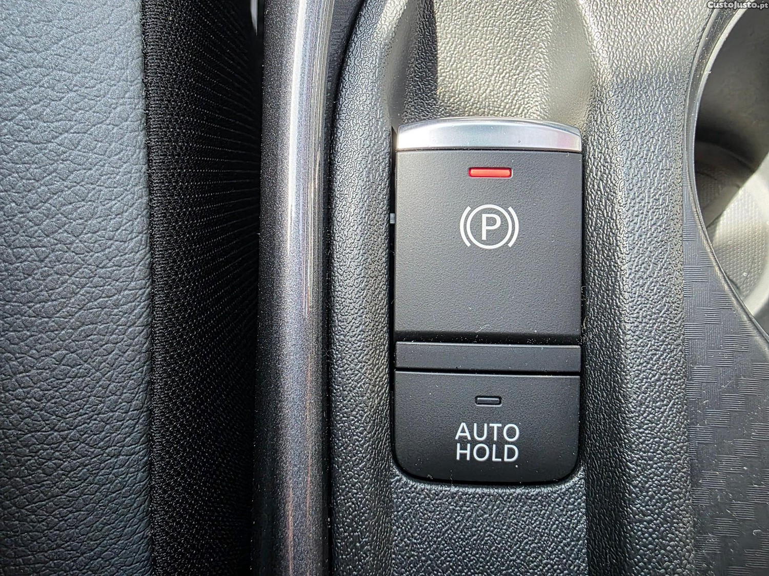Nissan Juke 1.0 DIG-T N-Connecta NAV. — fotografia 10
