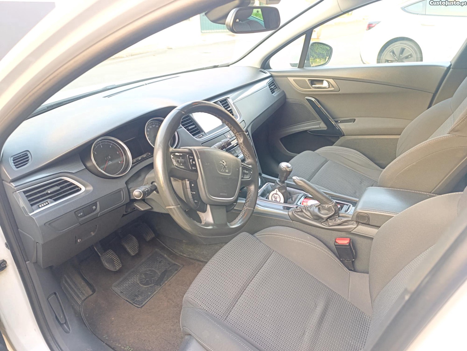 Peugeot 508 1.6 - 15 — photo 5