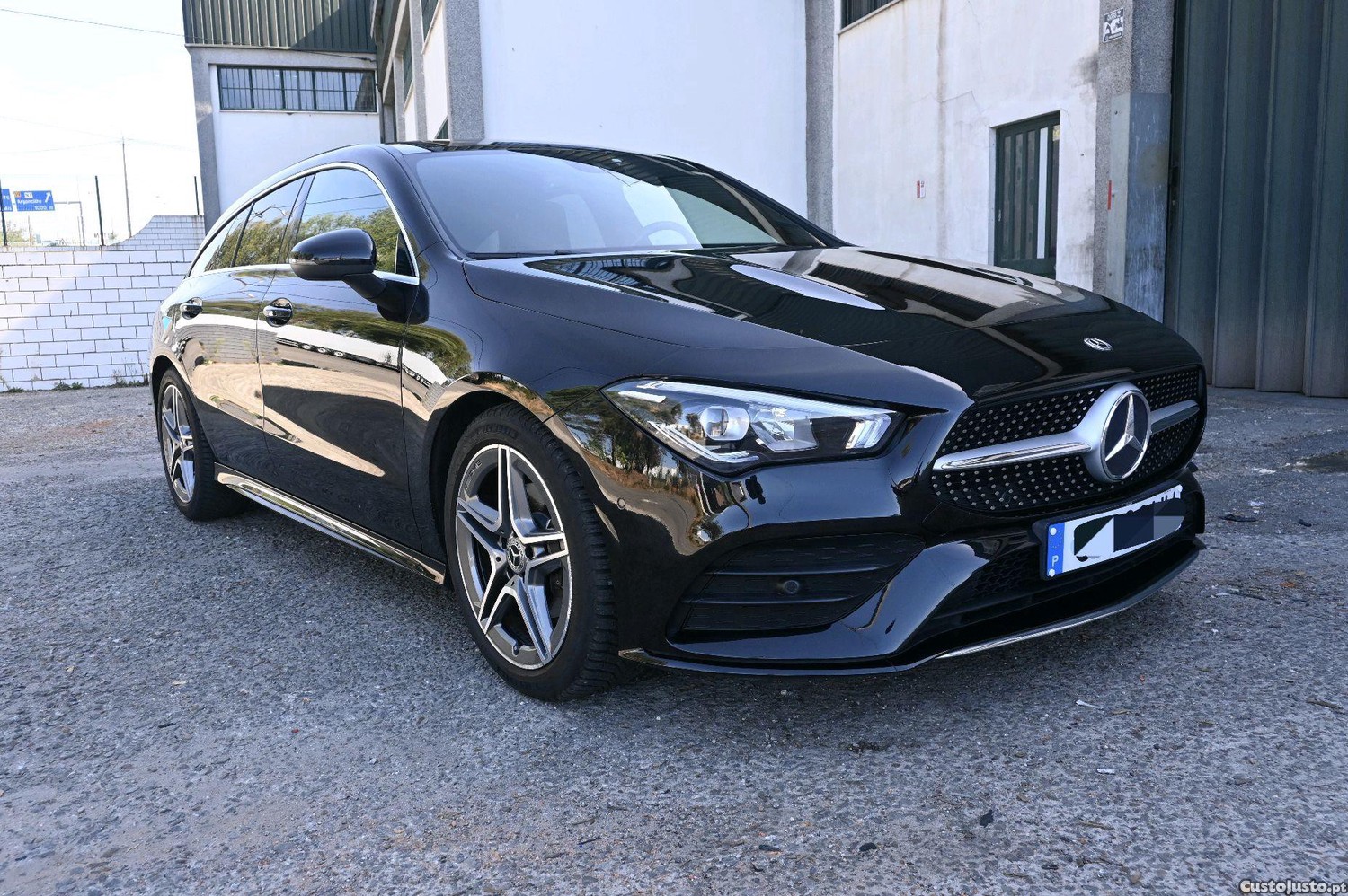 Mercedes-Benz CLA 180 d Shooting Break AMG Line - 20 — photo 5