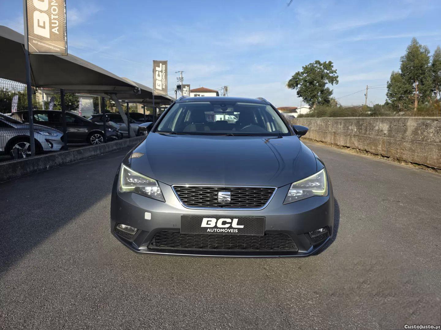 Seat Leon 1.6 tdi s&s style — photo 2