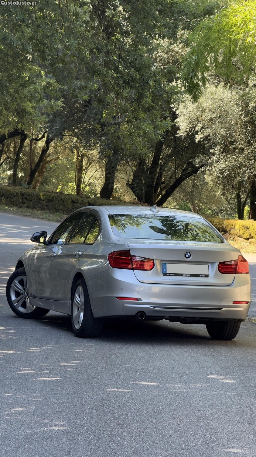 BMW 318 D SportLine — fotografia 10