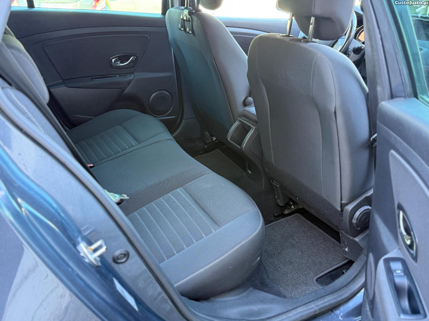 Renault Mégane Limited — fotografia 6