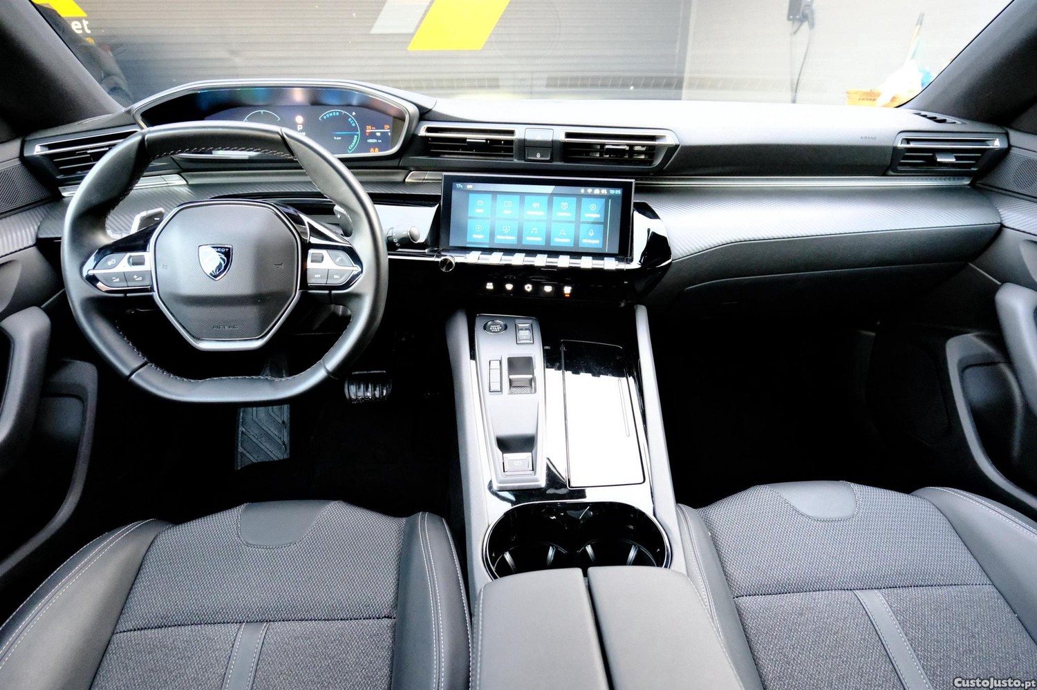 Peugeot 508 SW 1.6 Hybrid Allure e-EAT8 — fotografia 13