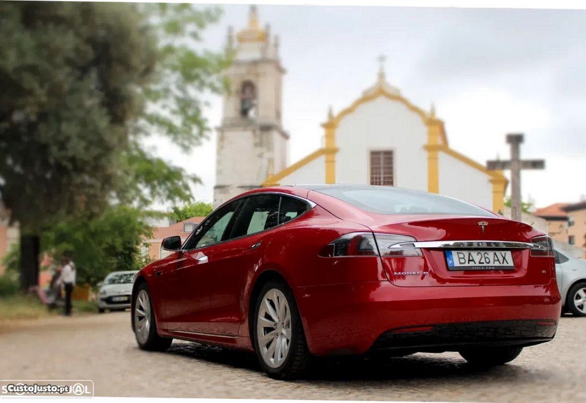 Tesla Model S 75 — fotografia 4