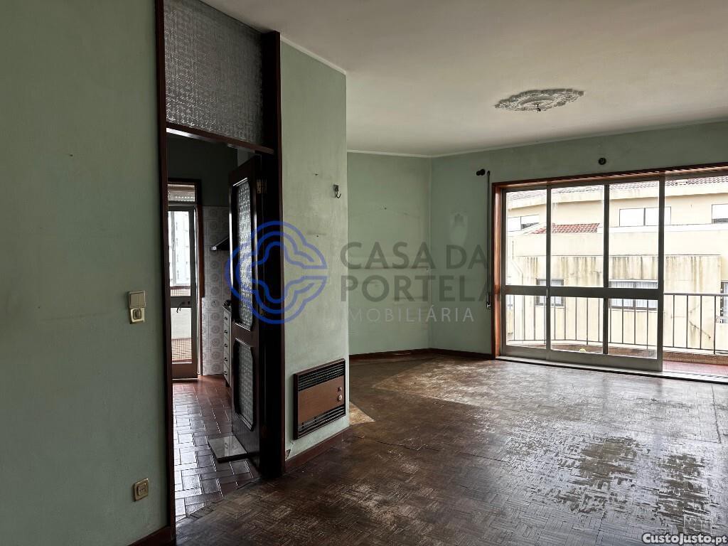 T2 Carvalhido com 2 frentes e lugar de garagem