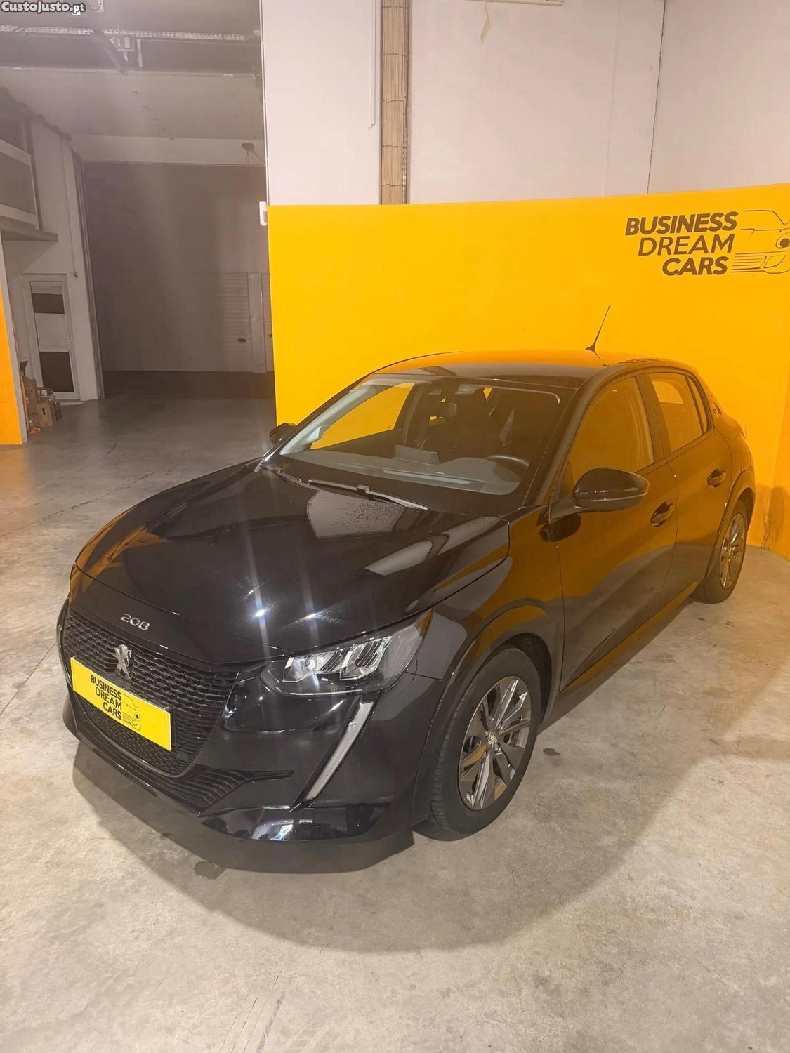 Peugeot e-208 50 kWh Active Pack - 21 — photo 4