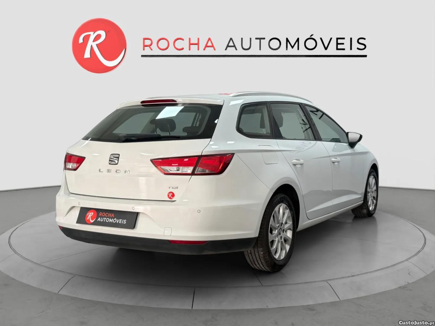 Seat Leon 1.6 TDI Reference Ecomotive - 14 — photo 5