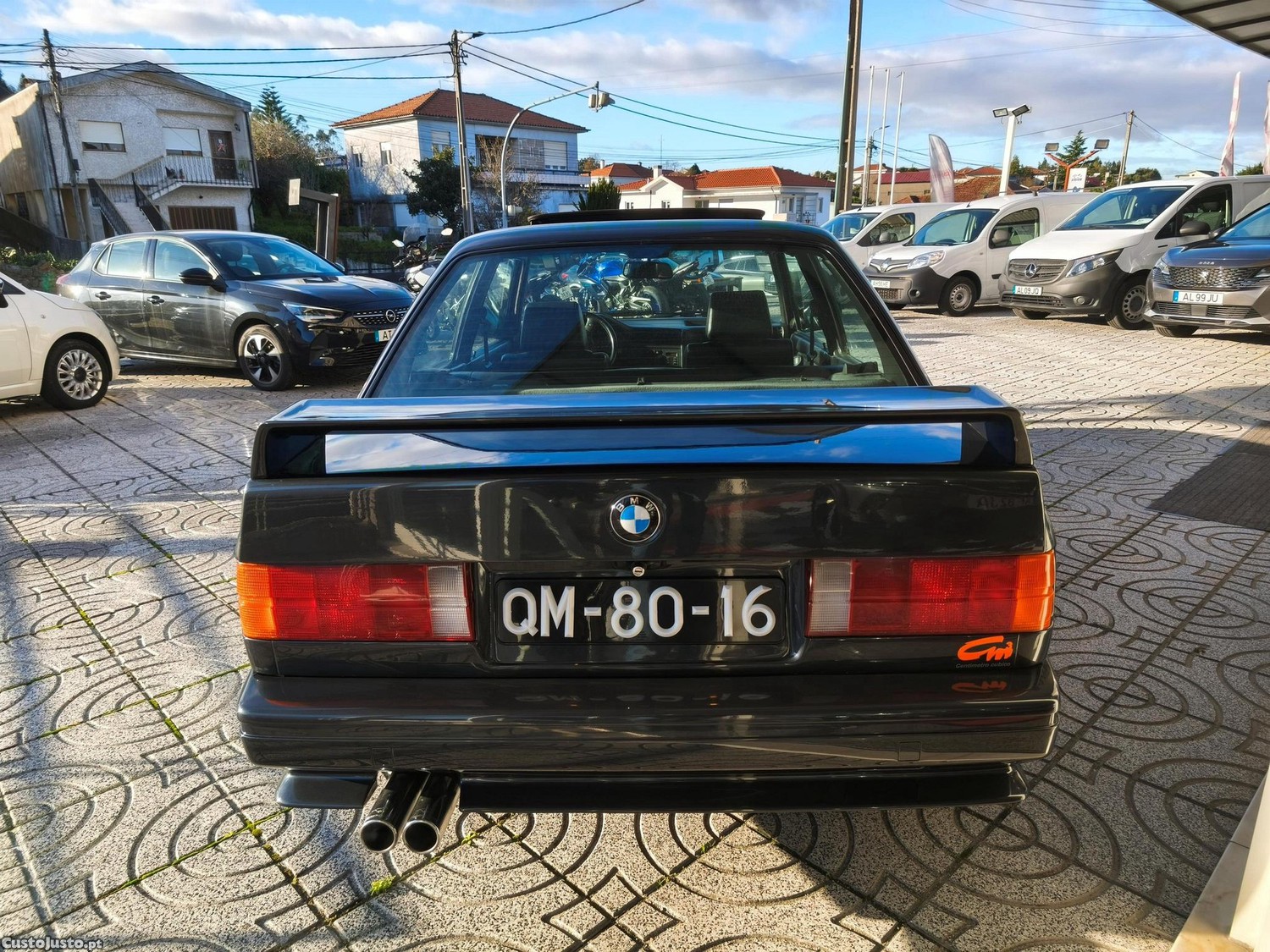 BMW M3 E30 - 87 foto 4