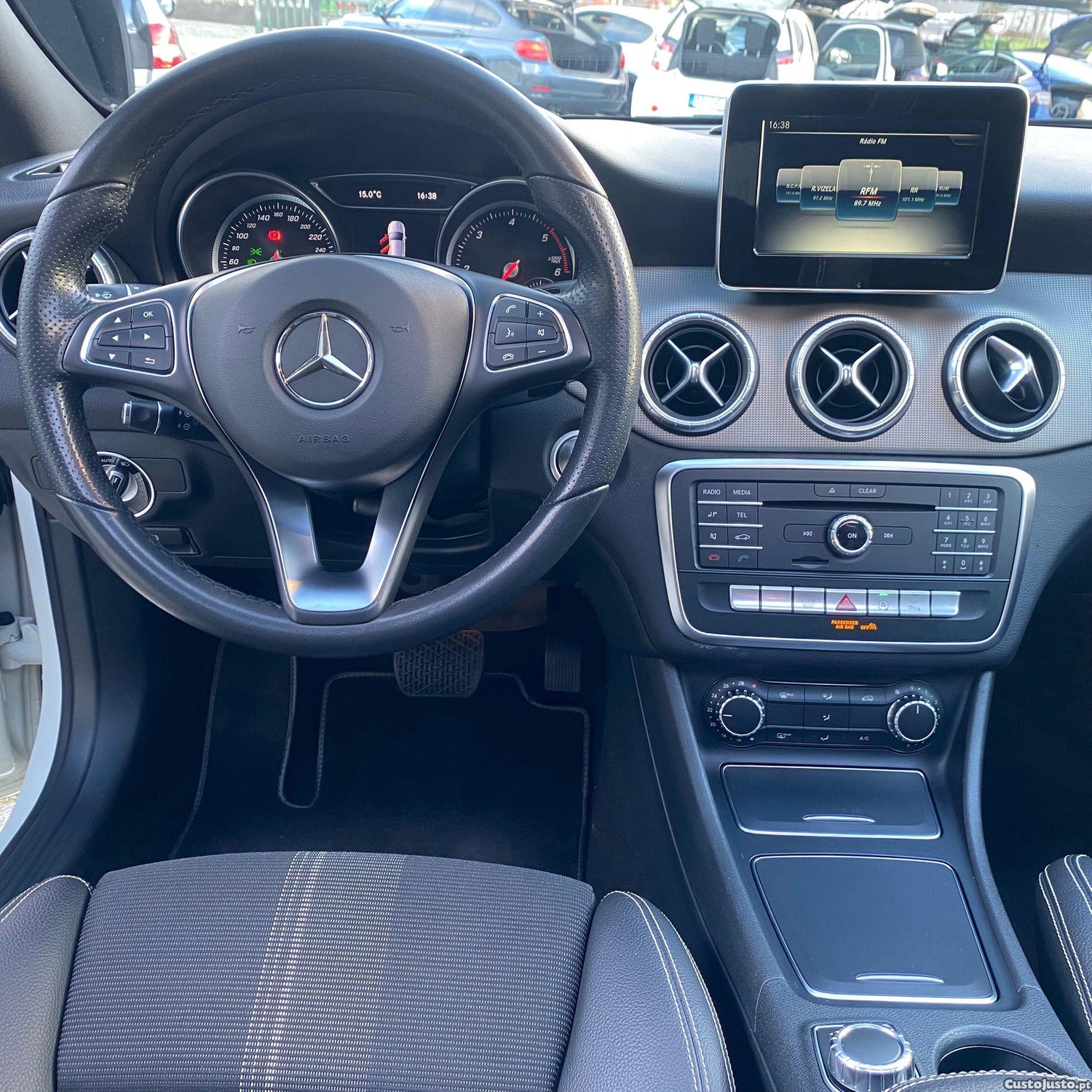 Mercedes-Benz CLA 180 d Urban Aut. - 17 foto 5