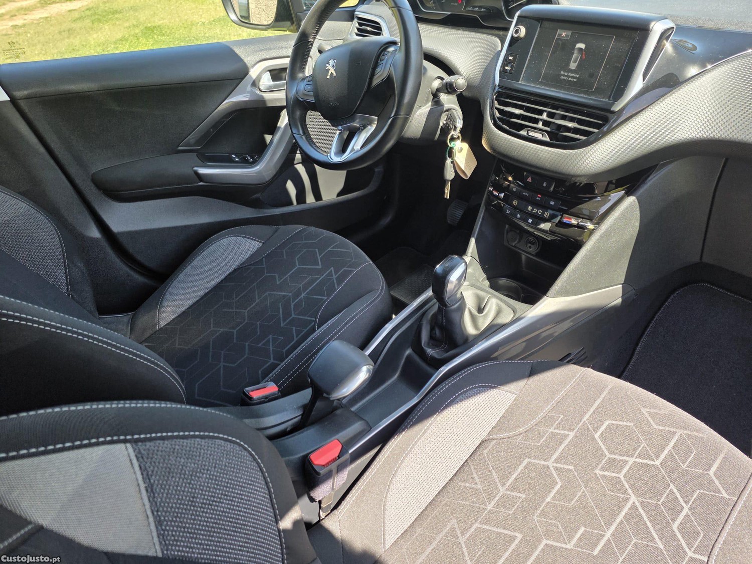 Peugeot 2008 1.6 HDI 100CV — fotografia 7