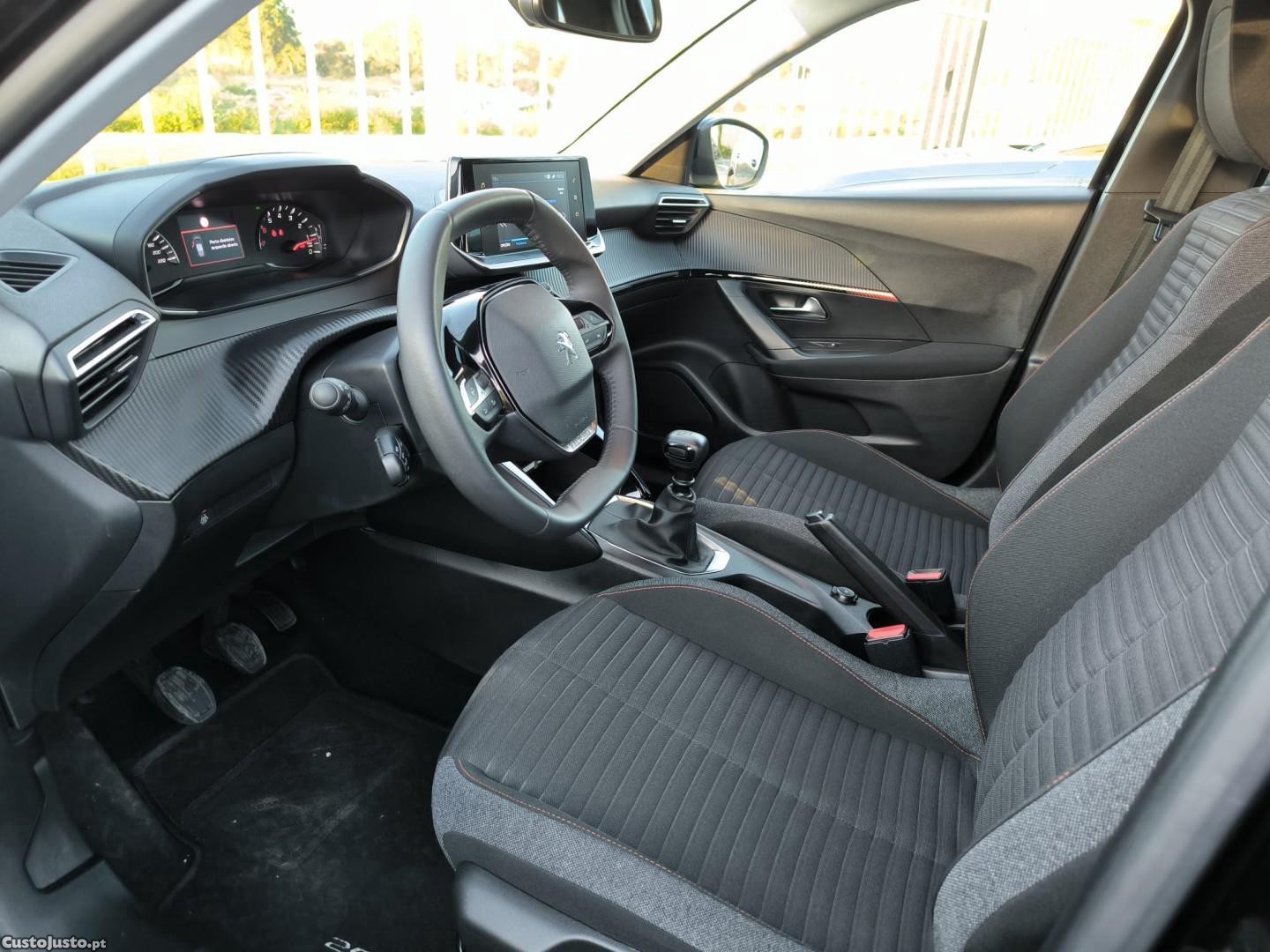 Peugeot 2008 1.5 BlueHDi Active Pack — fotografia 9
