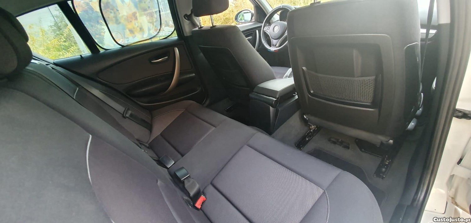 BMW 118 d — fotografia 4