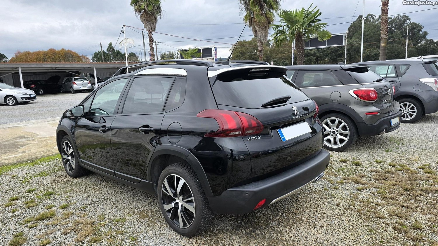 Peugeot 2008 1.2 PureTech GT LINE 110cv — fotografia 11