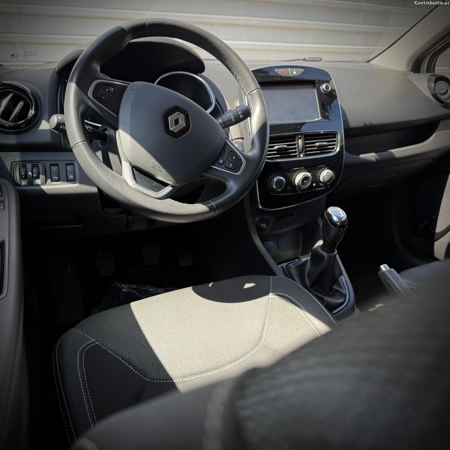 Renault Clio 0.9 TCe — fotografia 10