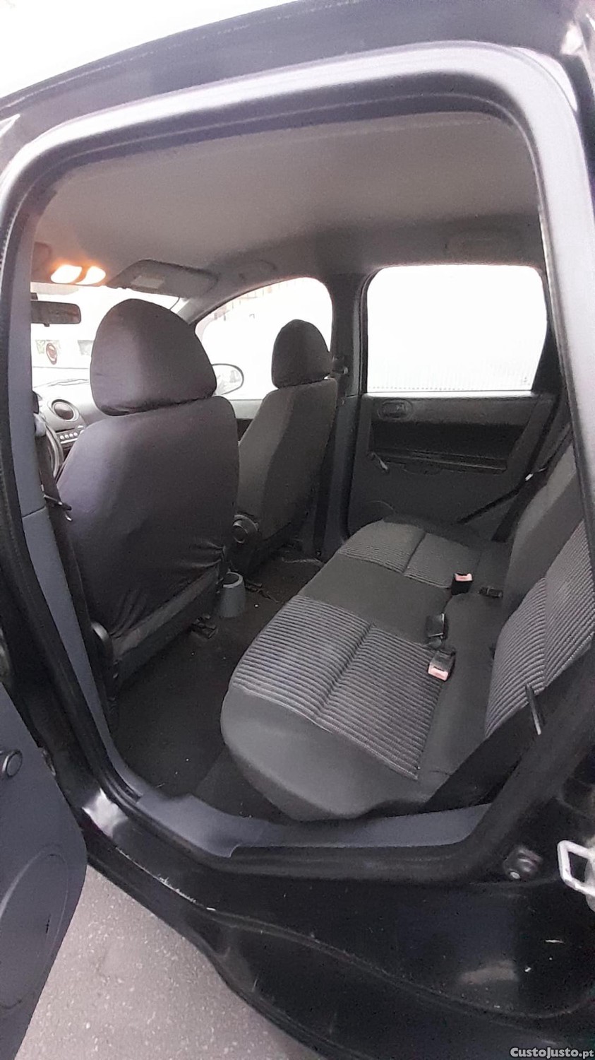 Mitsubishi Colt 1.1 - 08 — photo 2