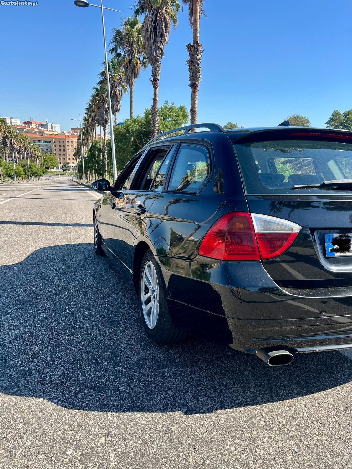 BMW 320 Touring - 09 — photo 4