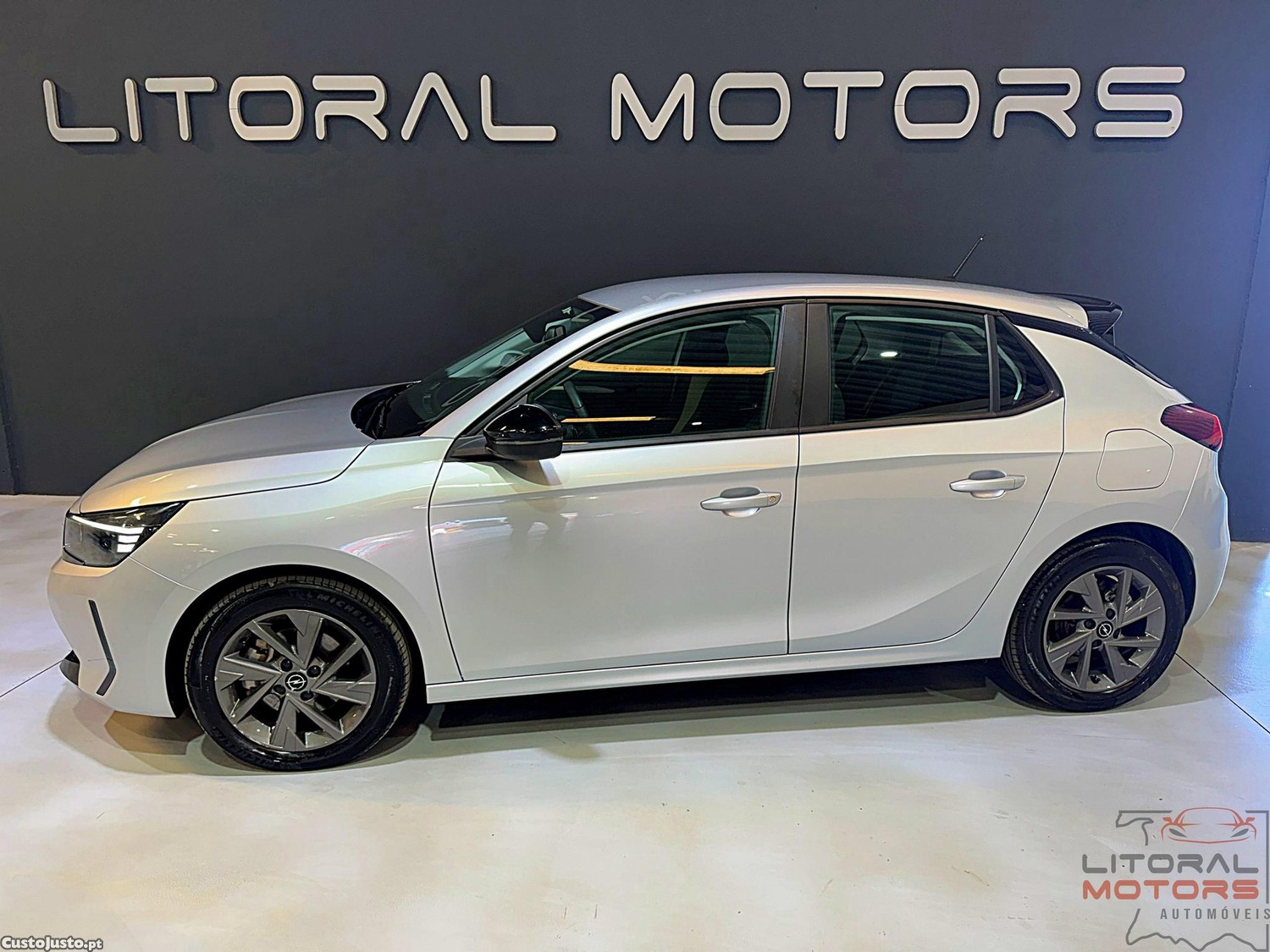Opel Corsa 1.2 T Elegance Aut. — fotografia 20