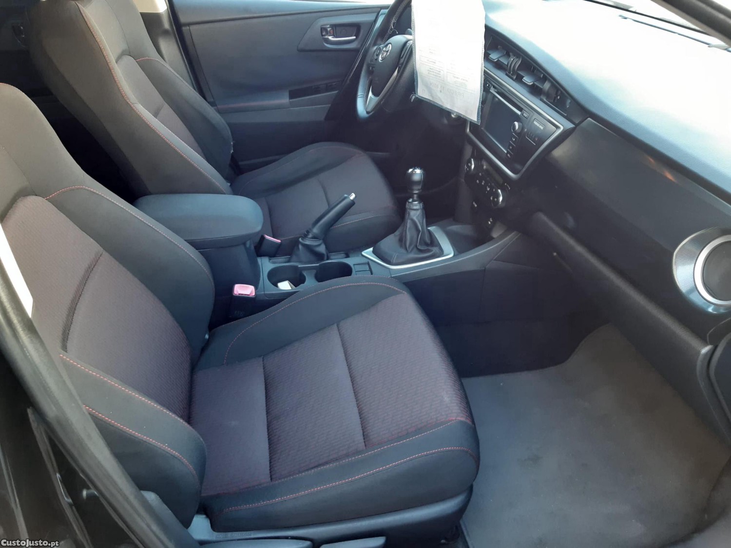 Toyota Auris Break - 14 — photo 3