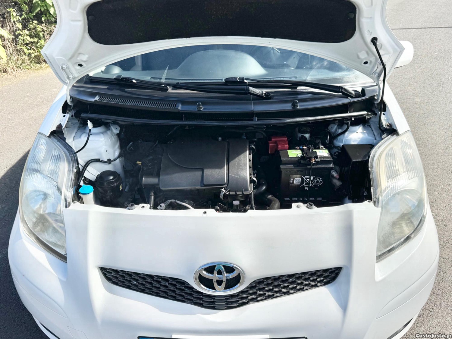 Toyota Yaris 1.0 VVTI Motor de Corrente C/Novo - 11 — photo 2