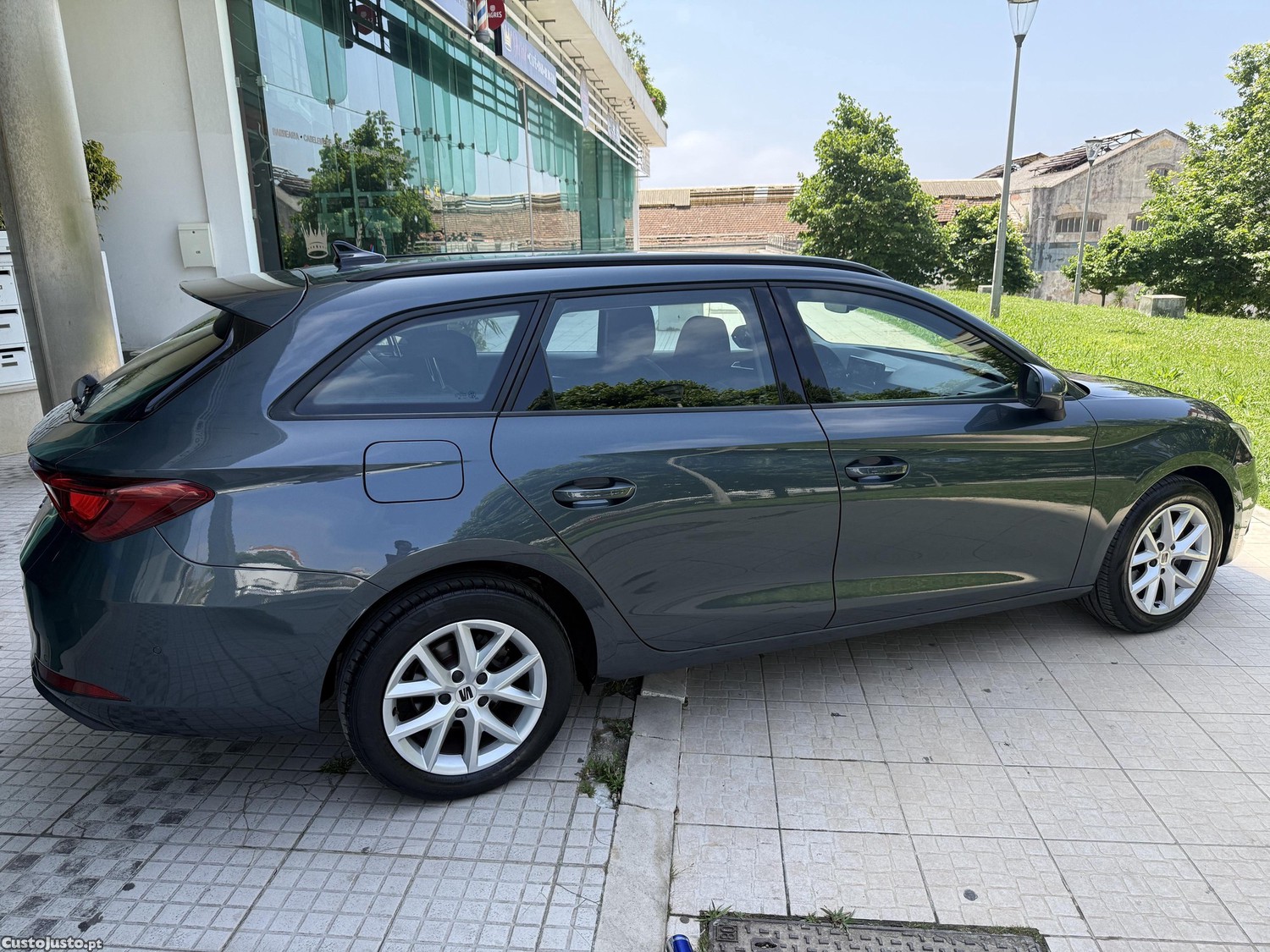 SEAT Leon ST — fotografia 10