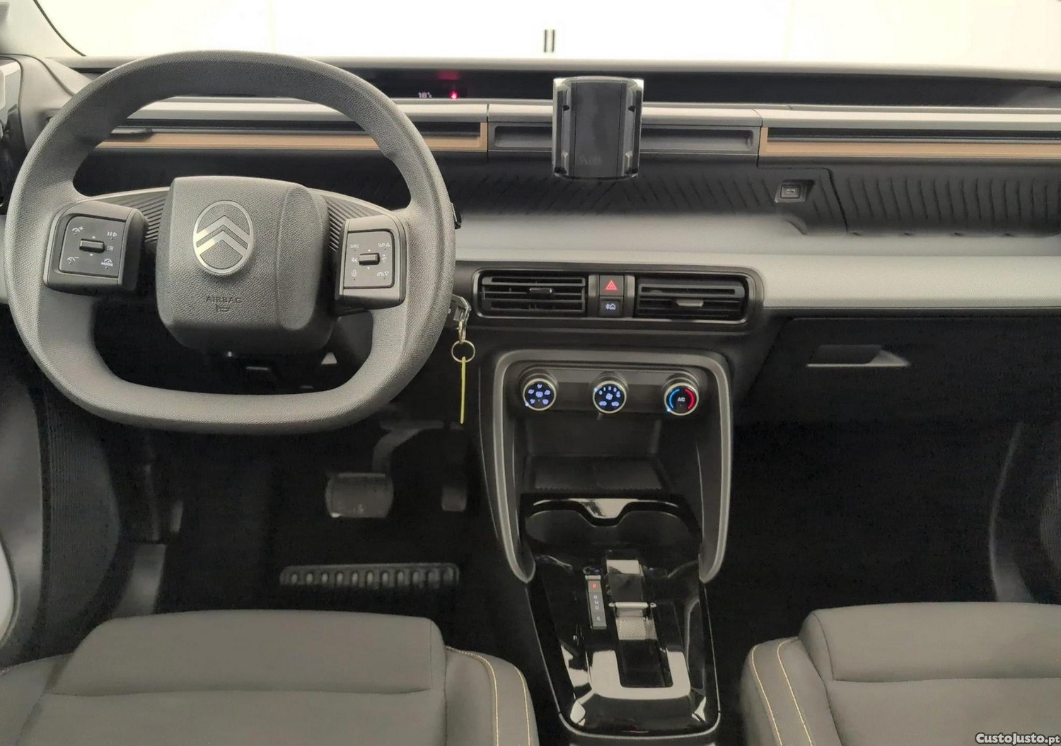Citroën e-C3 Aircross 44 kWh Autonomia Conforto You - 25 — photo 4