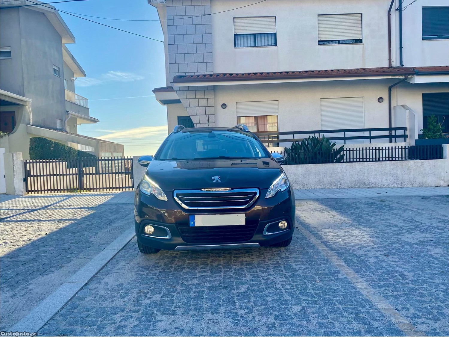 Peugeot 2008 1.2 gasolina  - 14 — photo 3