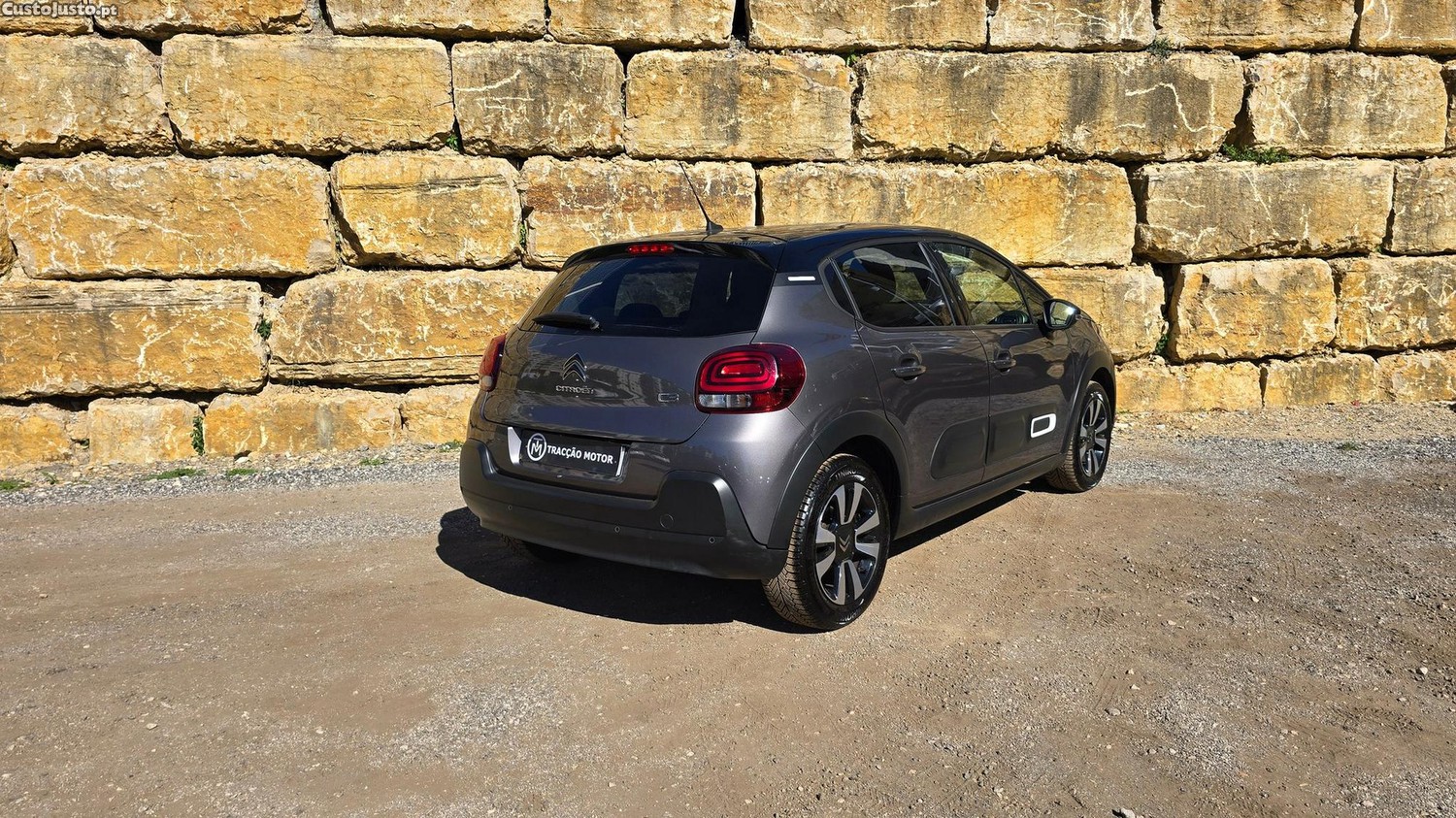 Citroën C3 1.2 PureTech Shine Pack - 23 — photo 2