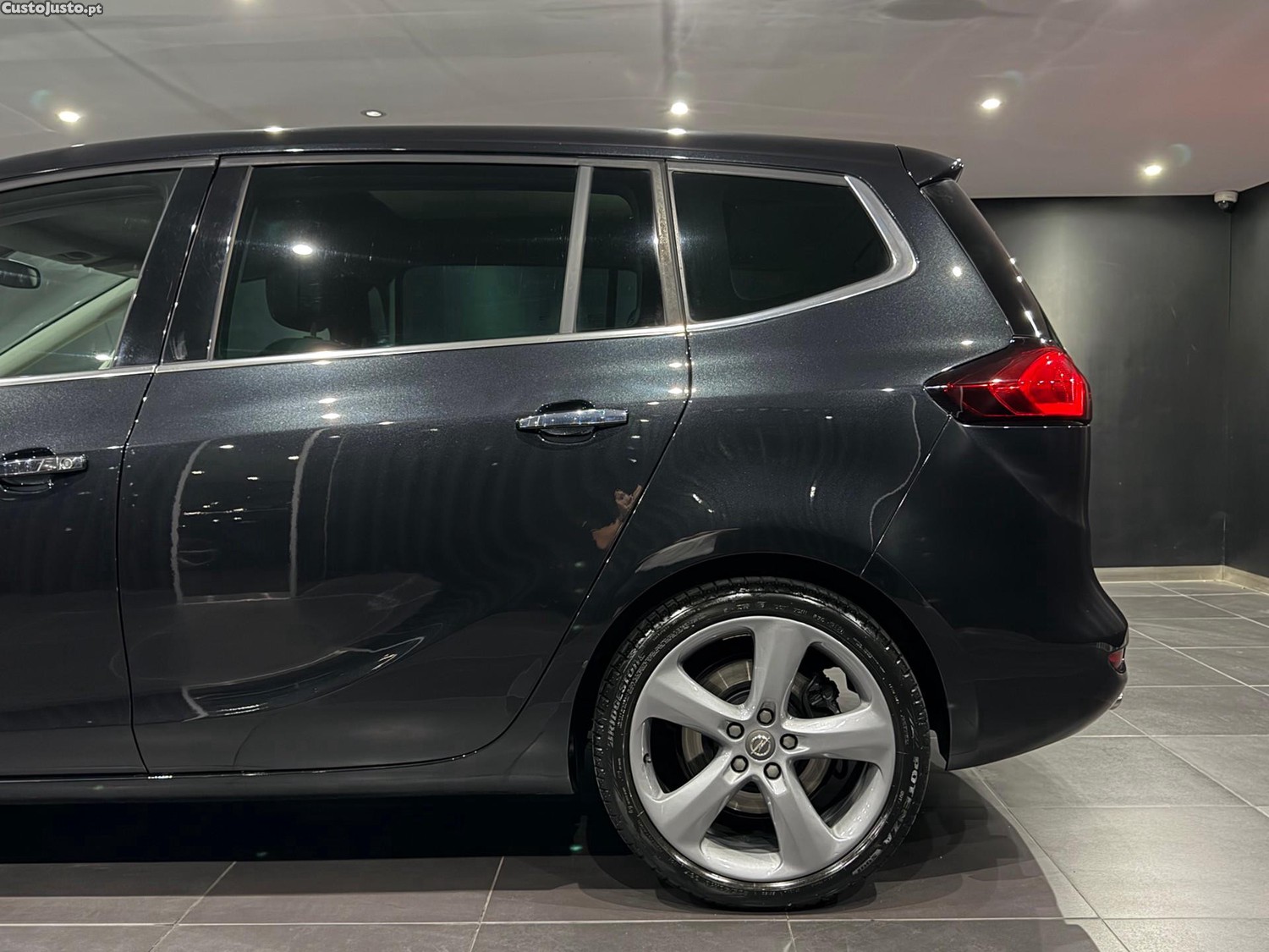Opel Zafira 2.0 CDTi Executive - 13 — photo 5