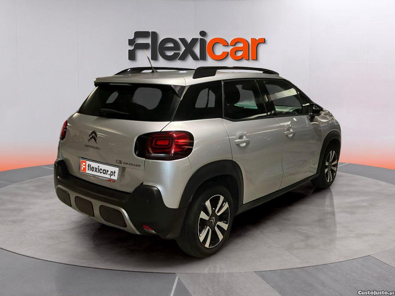 Citroën C3 1.2 PureTech Shine - 18 — photo 4