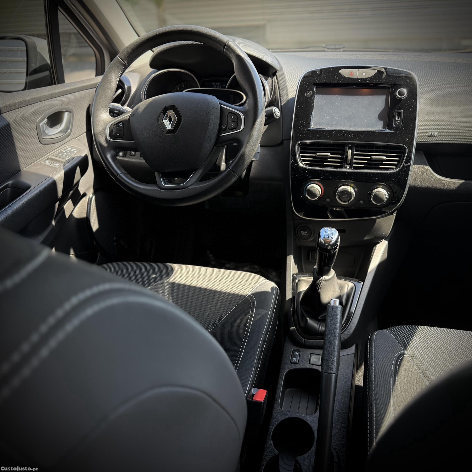 Renault Clio 0.9 TCe — fotografia 6