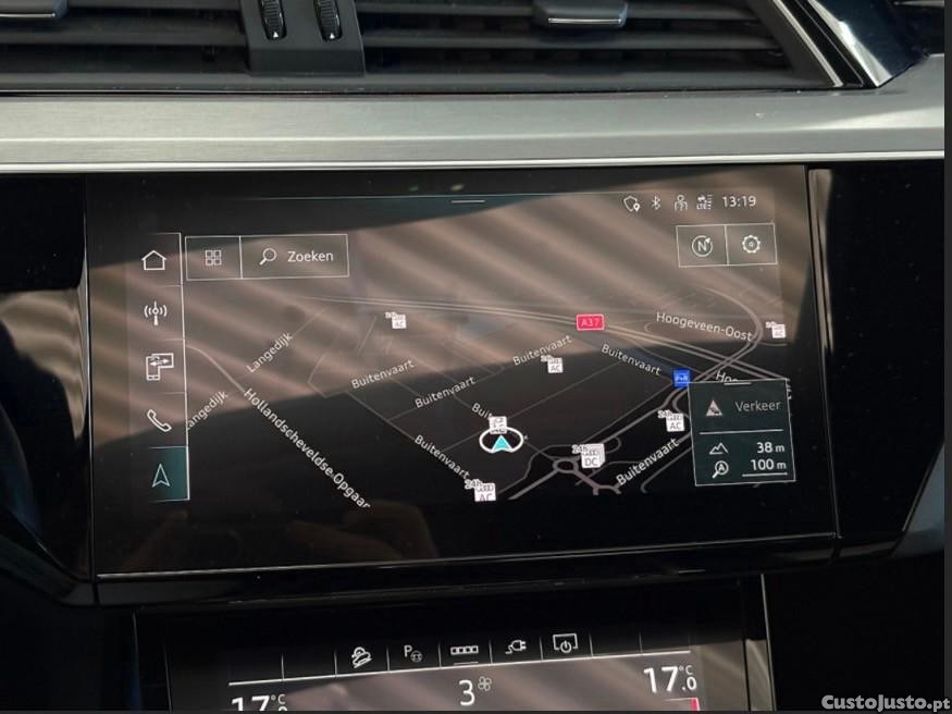 Audi e-tron Sportback 50 quattro S line - 20 — photo 2