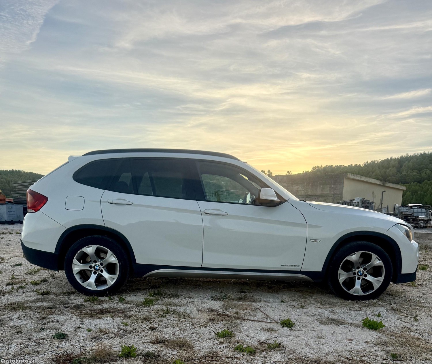 BMW X1 S/Drive 2.0 - 12 — photo 3