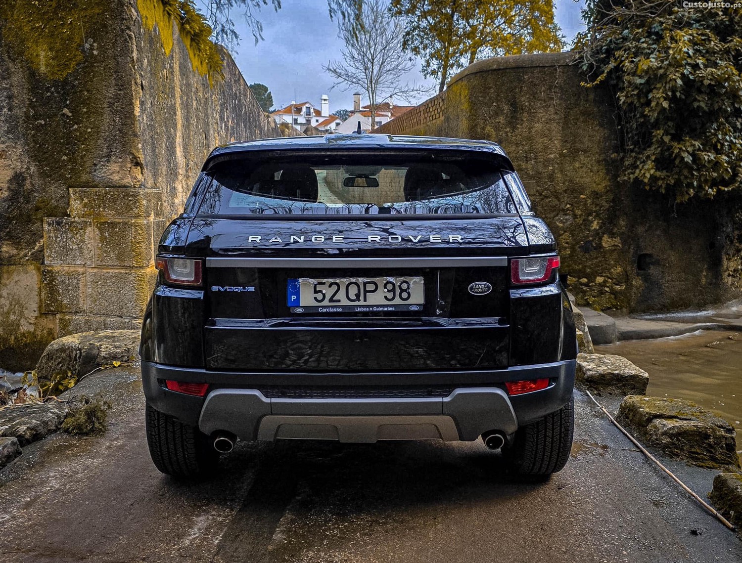 Land Rover Evoque Evoque 2.0 tD4 SE Dynamic — photo 3