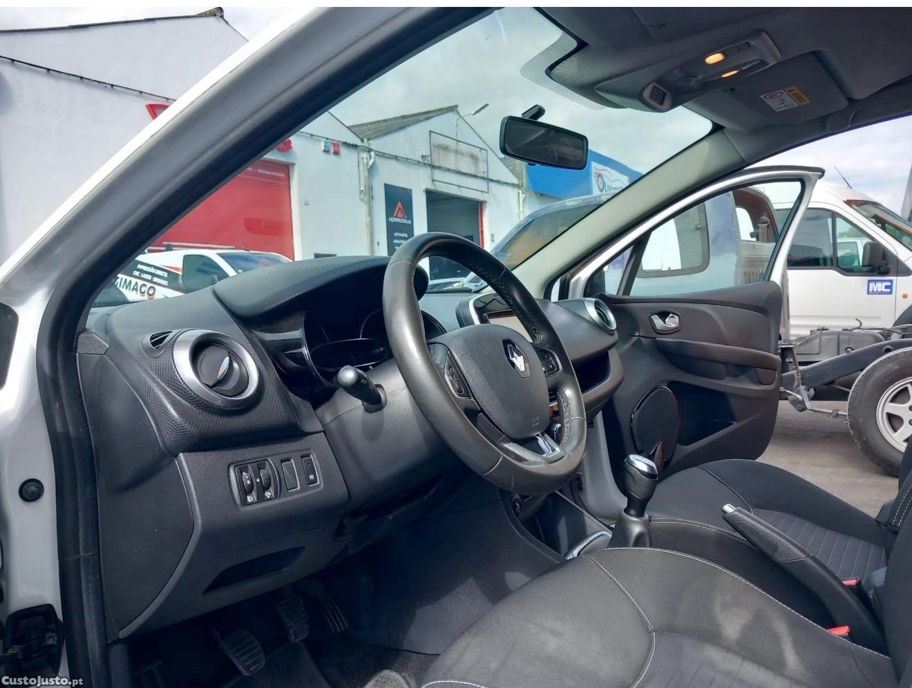 Renault Clio TCe - 18 — photo 5