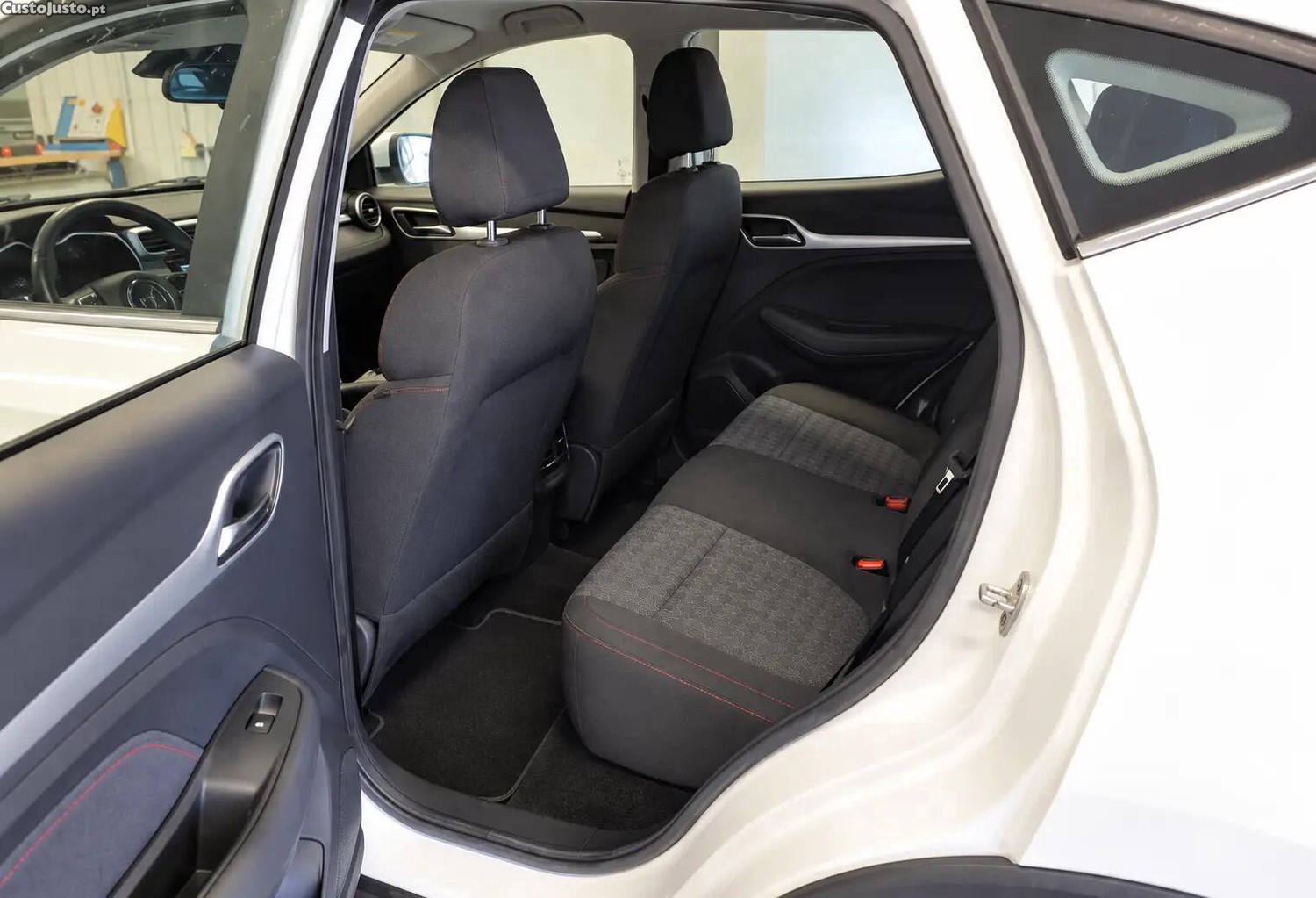 MG ZS EV 50.3 kWh Comfort - 22 — photo 4