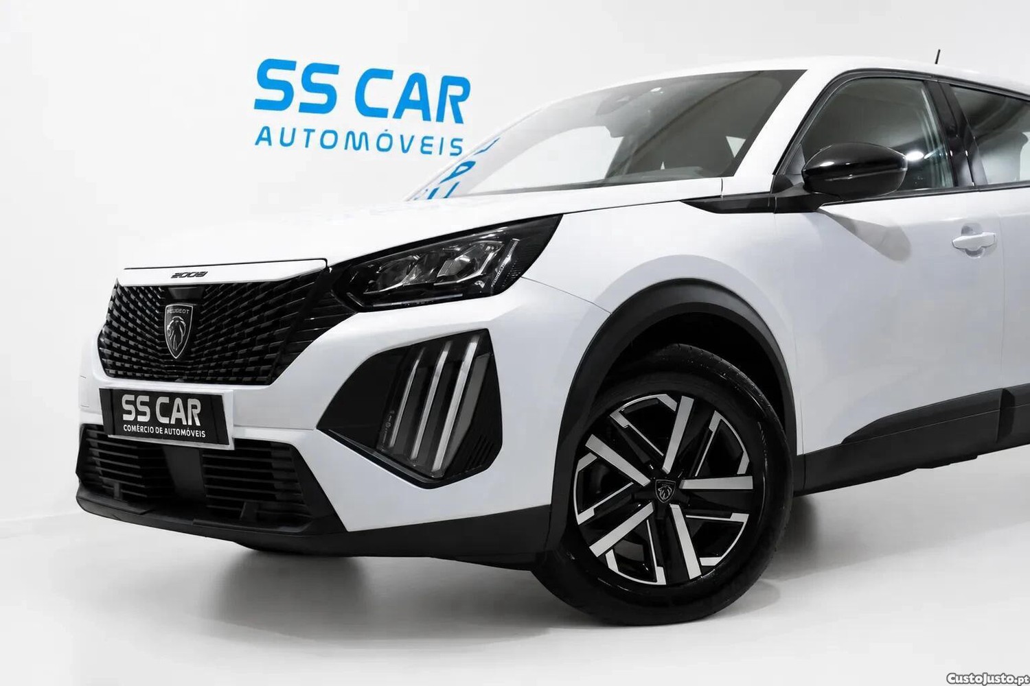 Peugeot 2008 1.2 PureTech Active - 23 — photo 2