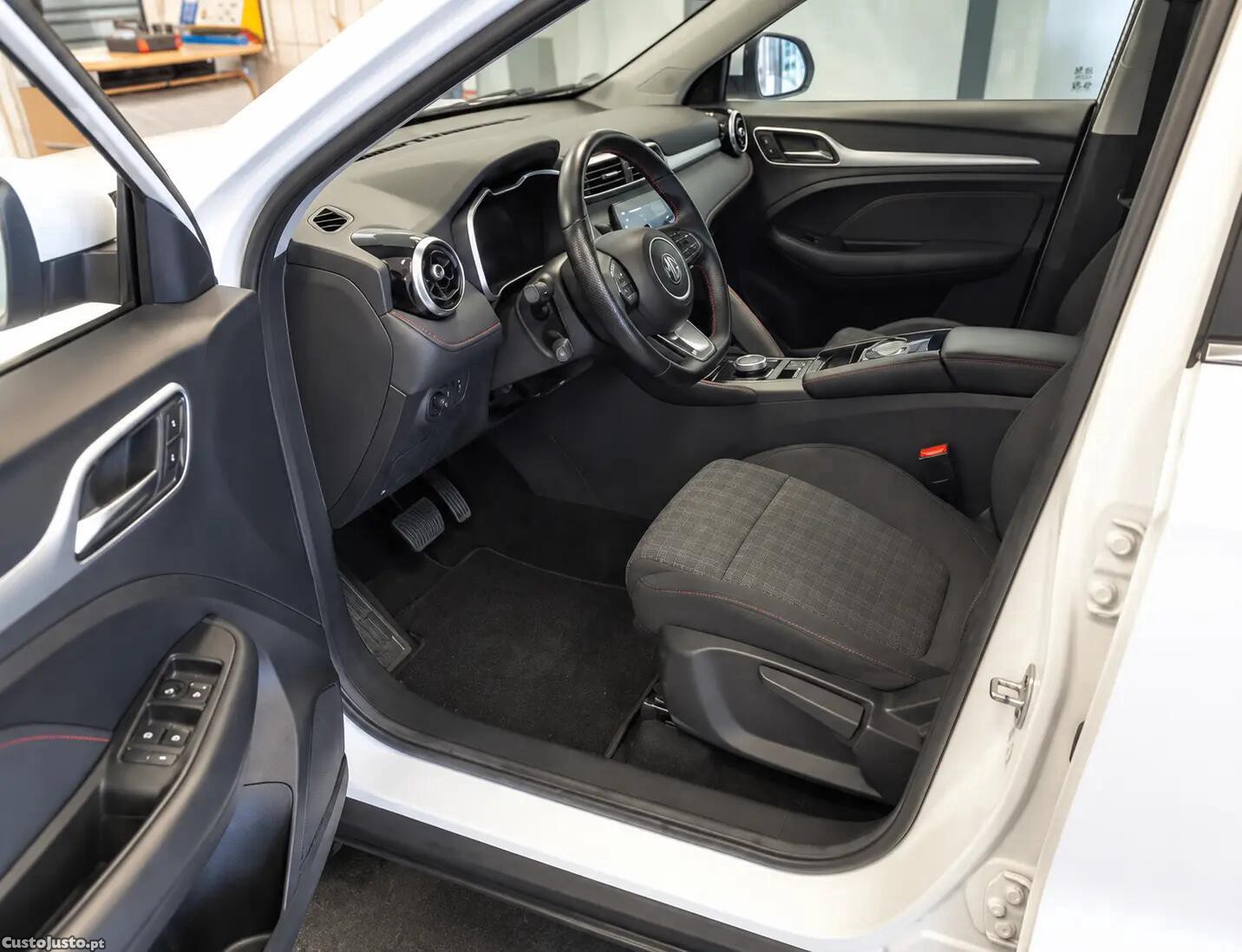 MG ZS EV 50.3 kWh Comfort - 22 — photo 3
